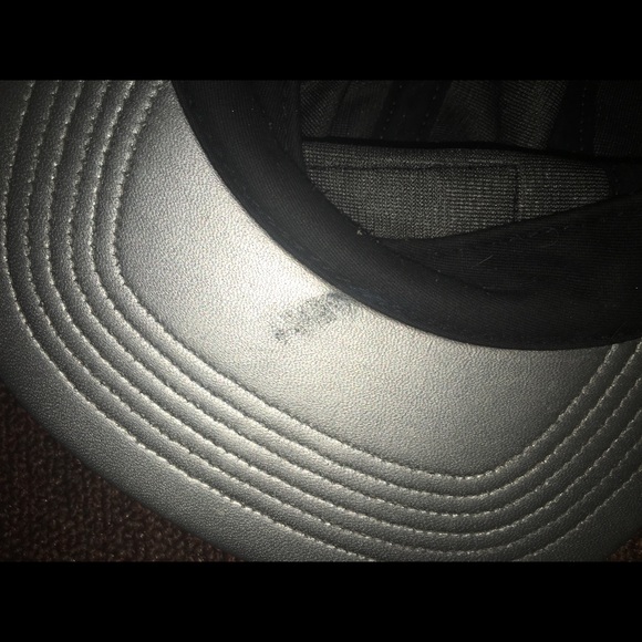 Silver supreme Cap - Picture 7 of 7